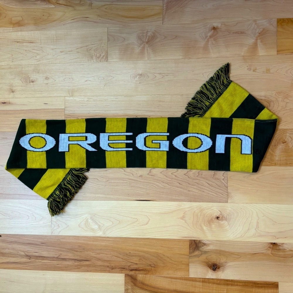 Oregon Ducks Knit Soccer Sports Scarf 60inch